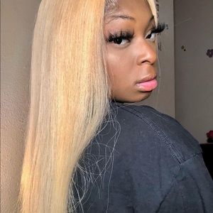 Subscribe To My YouTube!😊